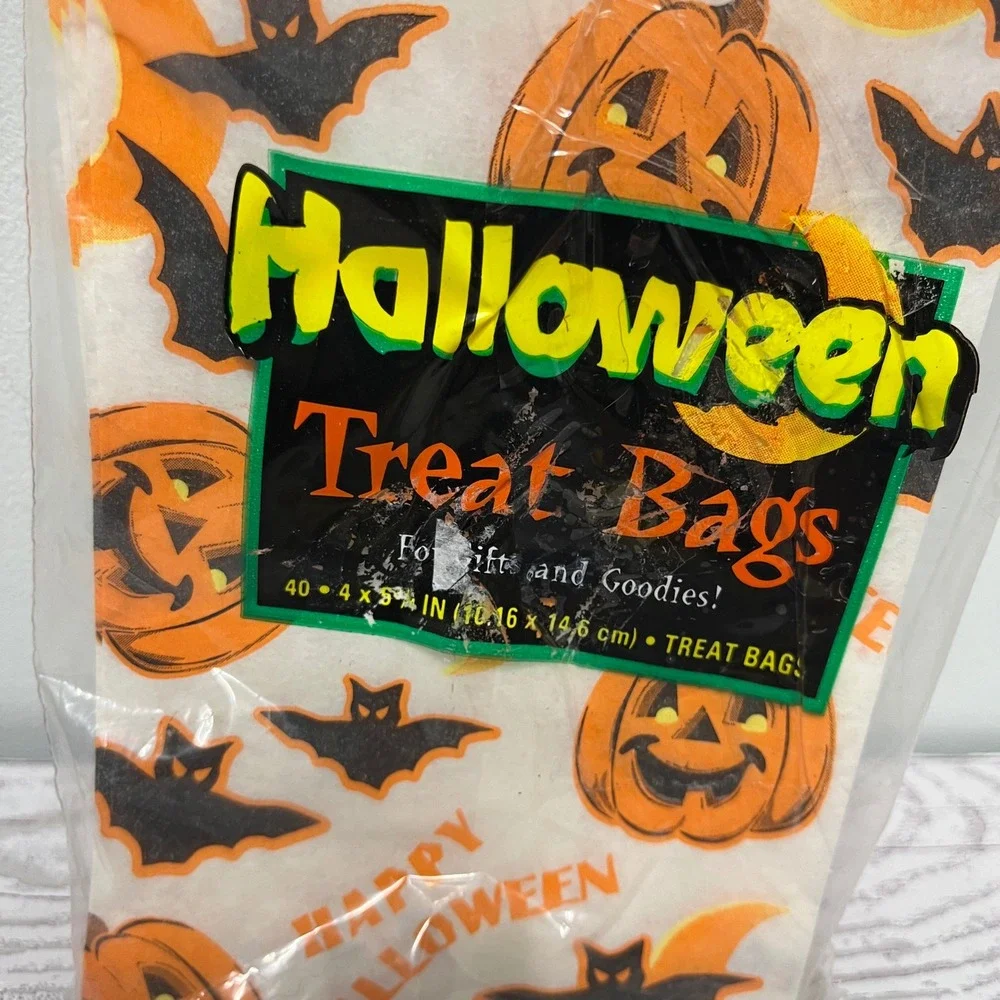 Vintage AJM Halloween Treat Bags 40 Count Jack O Lantern Bats Kmart Open box